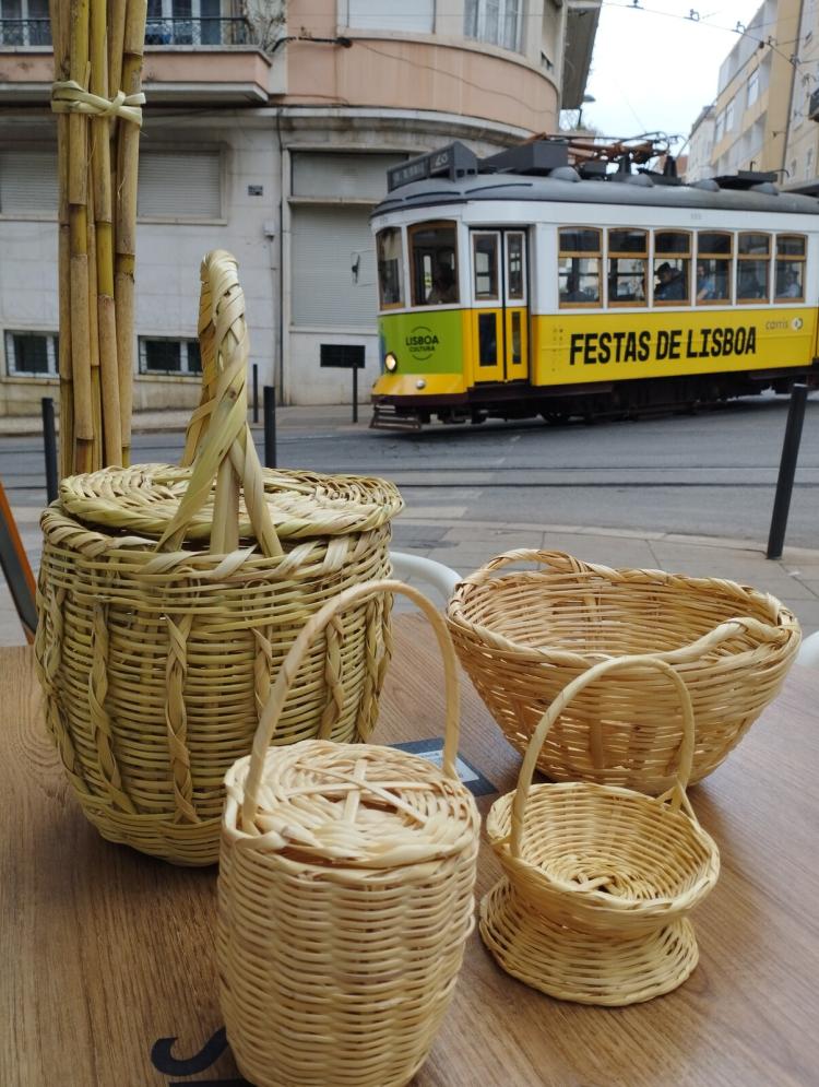 Workshop de Cestaria e Brinquedos em Cana pelo Artesão Domingos Romeira Vaz