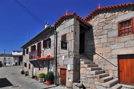 INAUGURAÇÃO DE EXPOSIÇÃO - 18º Aniversário do Museu Etnográfico da Castanha