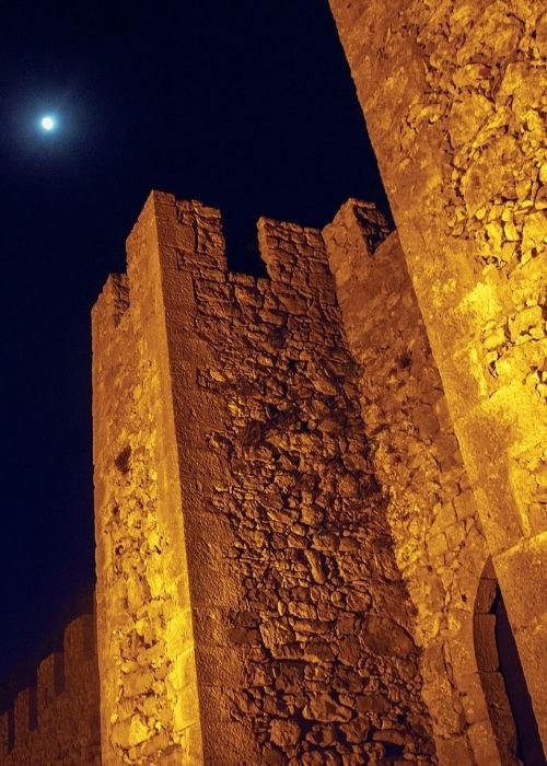 Uma noite de sustos com história | Da Vila ao Castelo de Sesimbra