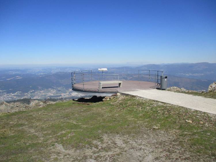 Caminhando na Serra da Freita: Levadas, Moinhos e Miradouros