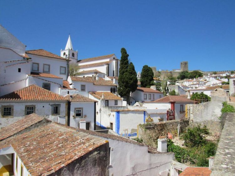 Caminhando em Óbidos e nas margens do rio Arnoia