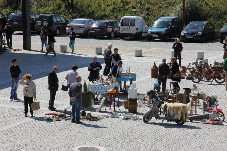 Feira de Artes e Velharias