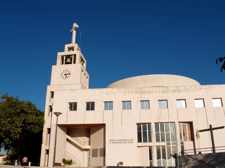 Missa por alma dos associados falecidos da Nova Atena, com a atuação do grupo 'Cantus'