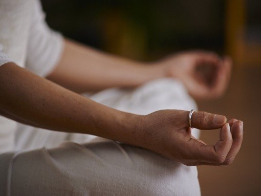 GINÁSTICA RESPIRATÓRIA E CORREÇÃO POSTURAL COM TÉCNICAS DE YOGA: MAIS ENERGIA VITAL, com Rui Guimarães