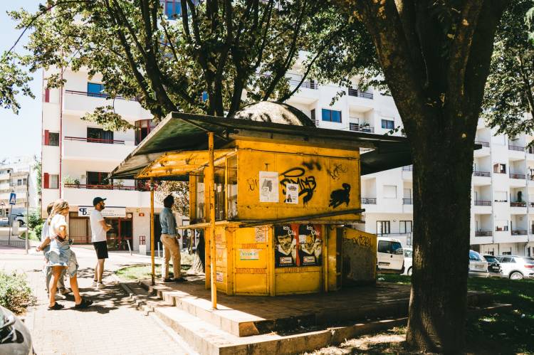 Conversa com os 5 artistas em residência do projeto Contra-Quiosque