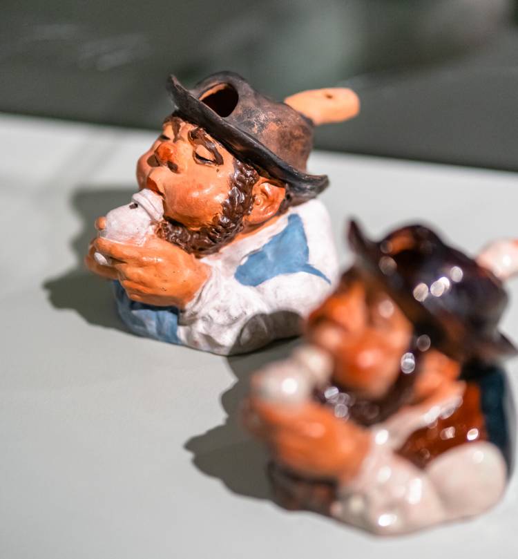 Bordalo entre o som e o gesto