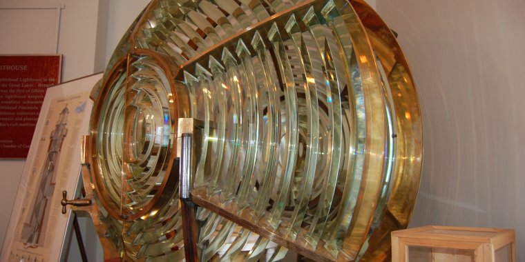 Segredos da Luz: Workshop sobre a Evolução e Manutenção dos Equipamentos Ópticos dos Faróis