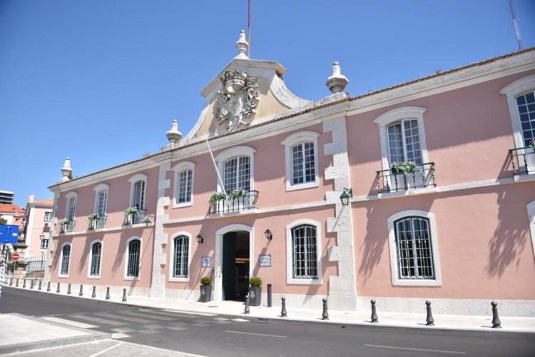 Vamos cantar as Janeiras ao Presidente da CMO, Dr. Isaltino de Morais