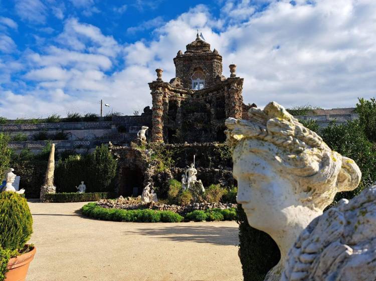 Visita ao Jardim da Quinta Real de Caxias e Passeio Marítimo