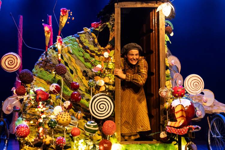 Hansel e Gretel, A Casinha de Chocolate