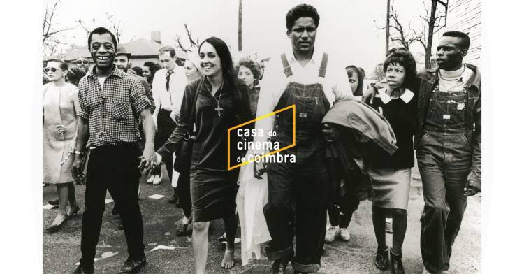 Joan Baez – A Cantiga É Uma Arma (Karen O’Connor, Miri Navasky, Maeve O’Boyle, EUA, DOC, 113', 2023)