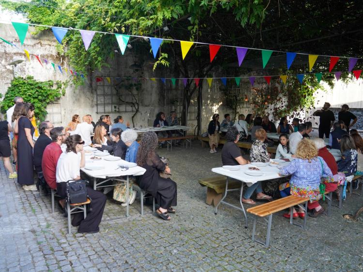 Dias no Pátio  Cinema em Casa