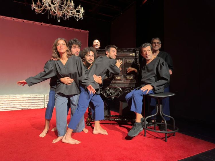 EmCena: 'O contador da história', A Comuna