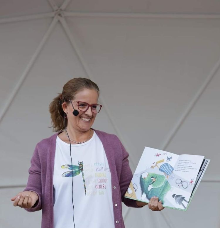 Um Vale Encantado de Histórias