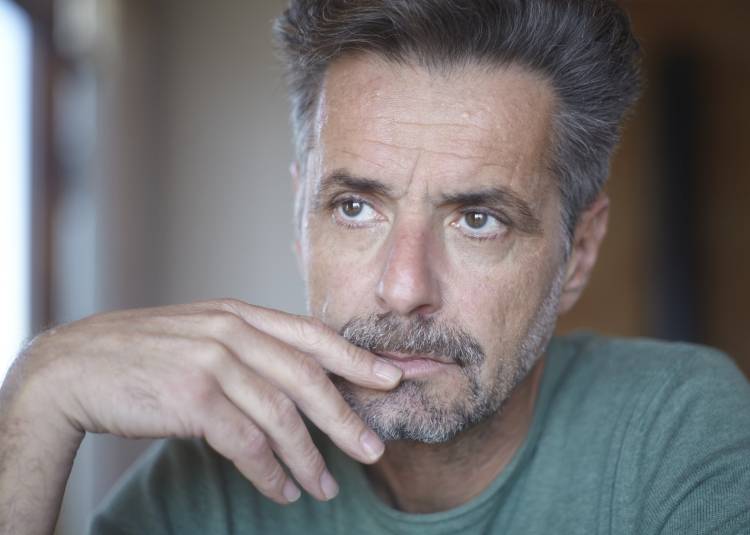 Com.25Abril | JP Simões canta José Mário Branco