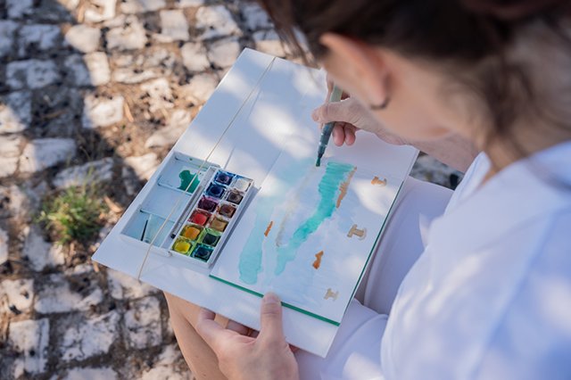 Primavera – Desenhar o Moinho em Papéis Coloridos: Técnica de Colagem