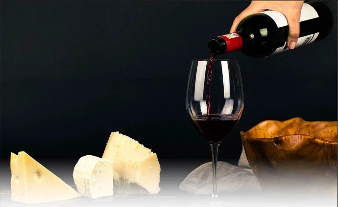 Cata Maridaje Exclusiva de Vino y Quesos.