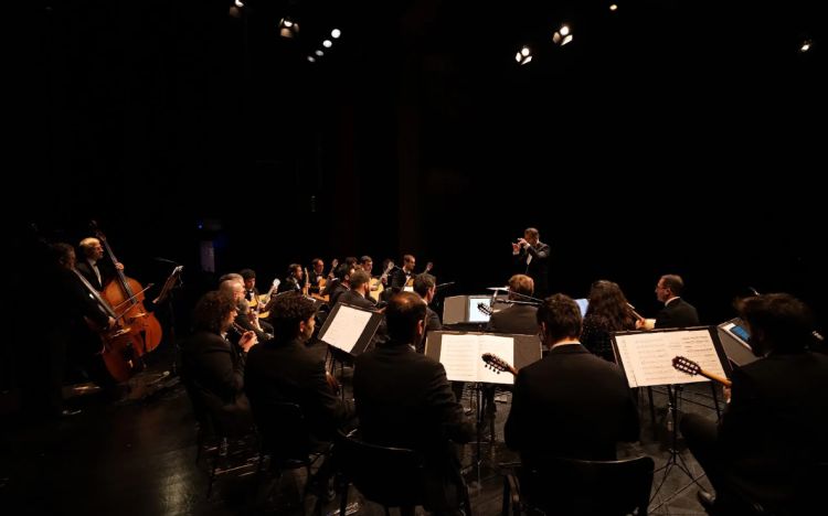 ORQUESTRA PORTUGUESA DE GUITARRAS E BANDOLINS