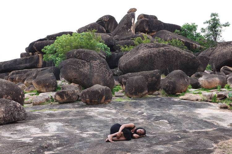 'Where the Earth Remembers' de Mónica de Miranda