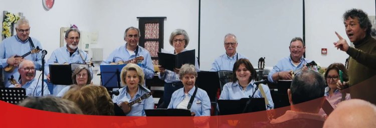 Grupo de Cavaquinhos Sinfonias [Divulgação da música tradicional portuguesa nas Freguesias - Festas de Sto Isidro de Pegões]
