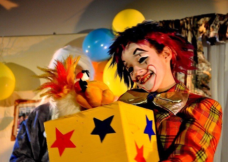 Teatro “Um Presente Especial”, pela GATEM