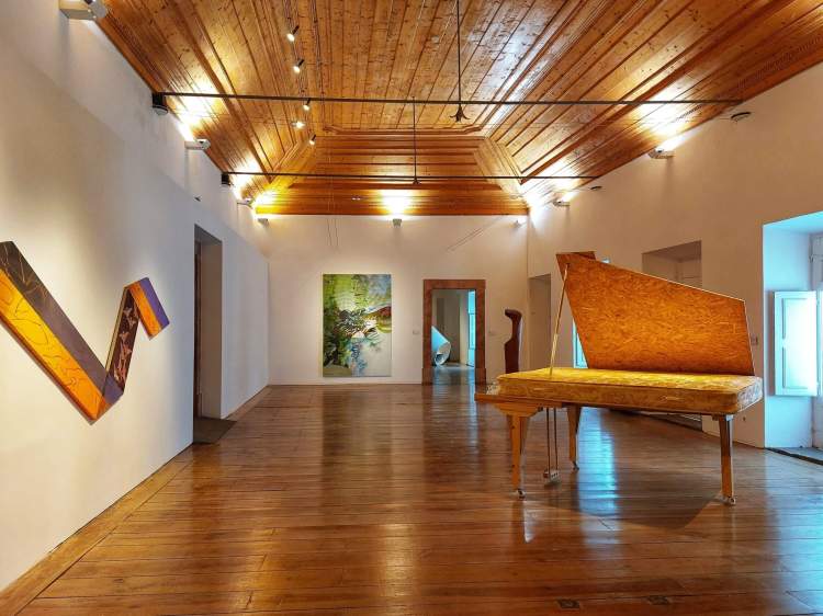 Visita Orientada à exposição “Chuva de Verão – Obras da Coleção de Arte Contemporânea do Estado”