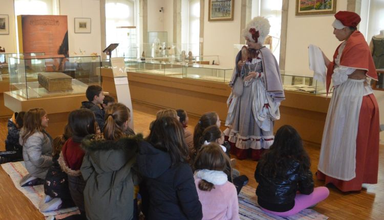 Visita encenada ao Museu com atelier