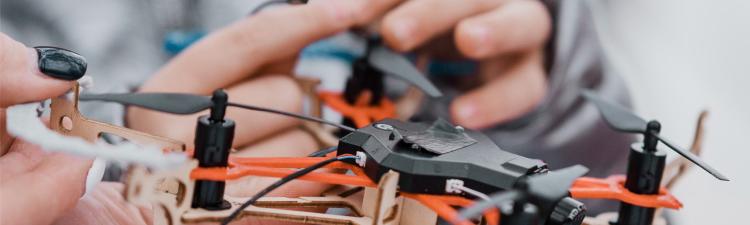 Campus Tecnológico de Verano “Misión: Salvar la Tierra” de Play Code Academy