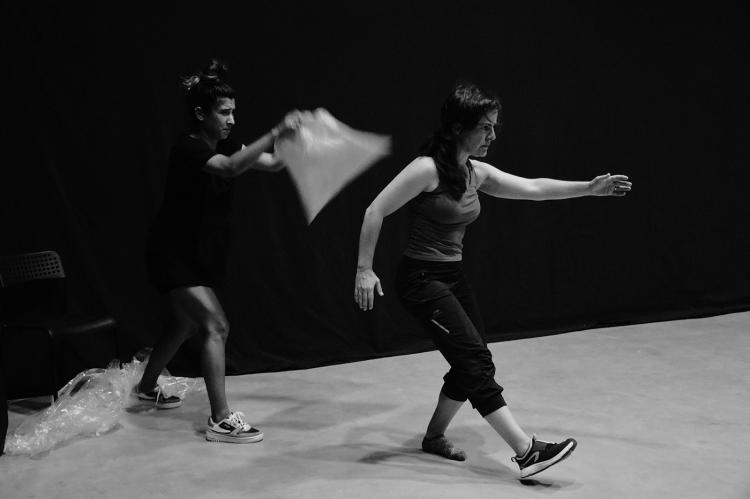 Oficina de Dança - (CTR) Composição em Tempo Real  com Cláudia Dias