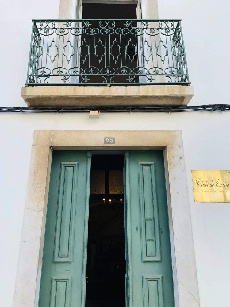 « Palavras para quê? »