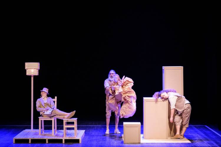 DoNoDoNaDa pela Companhia Certa