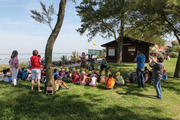 Maré de Histórias com Alice Mendes e Alzira Bolinhas