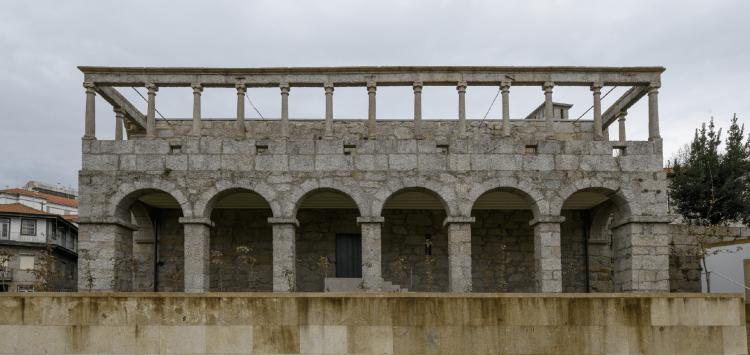Solar dos Magalhães: “Vestígios do Passado”