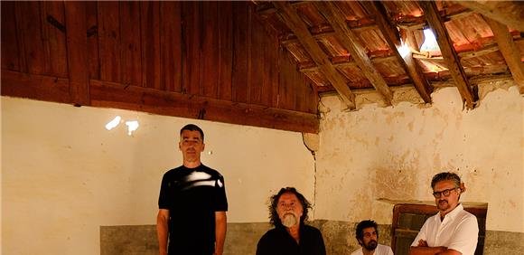 CARA DE ESPELHO