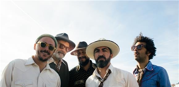 FOGO FOGO apresenta Rádio Mosquito