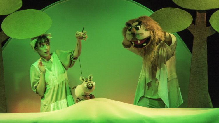 “Ja Ji Lé, EL CERDITO  VERDE AZUL” – LA CARRETA TEATRO