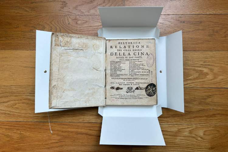 Álvaro Semedo, S.J. (1585-1658) e as histórias da China. O autor e a sua obra