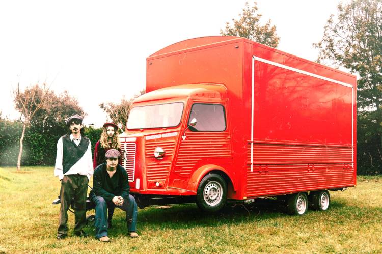 in.Str // TEATRO PARAÍSO