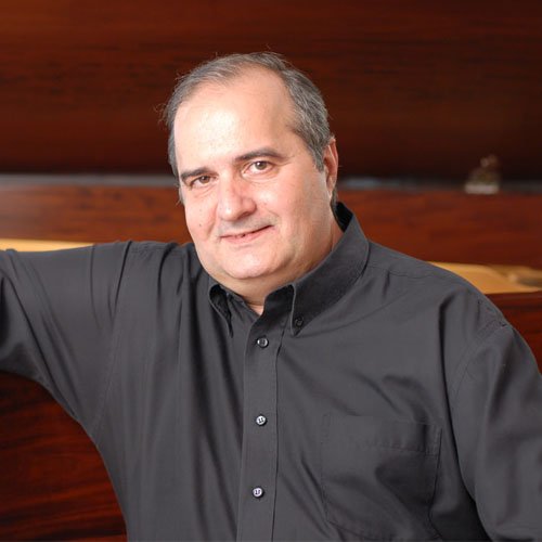 Jorge Luis Prats (Piano)