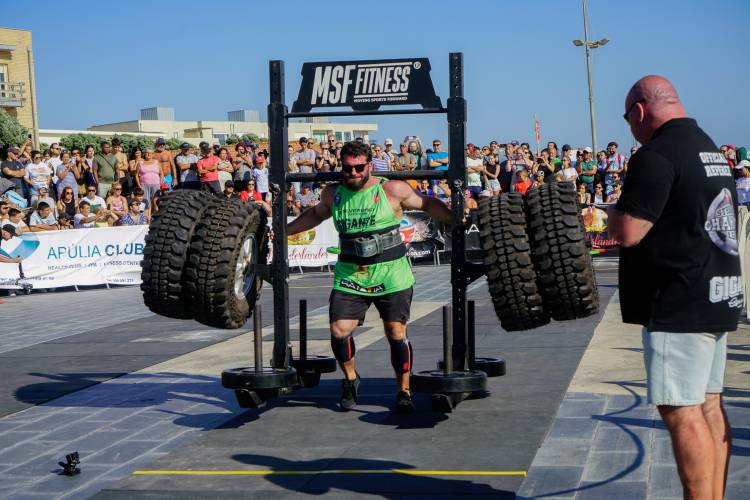 Strongman: World's Strongest Latino