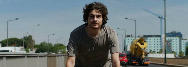 Exibição do filme “A Vida Luminosa”, de João Rosas