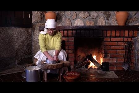 OFICINA DE QUEIJO ARTESANAL | No Âmbito da Exposição Leite, Cardo e Mãos Frias: o Queijo Serra da Estrela no Concelho da Guarda