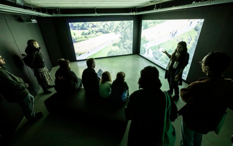 visitas orientadas às exposições do gnration