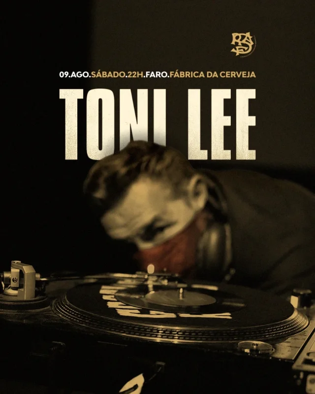 Toni Lee na Fábrica da Cerveja