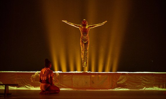 FITS 2025 | SOMOS LA GUERRA | LA PHÁRMACO - Secção Oficial