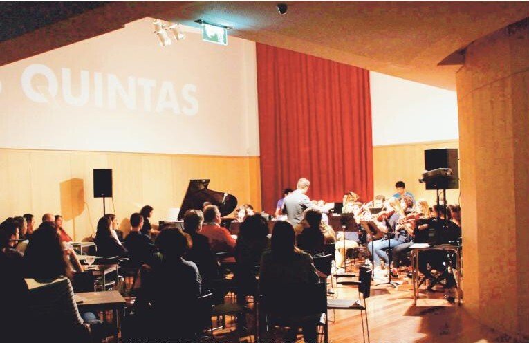 ÀS QUINTAS: NOITE DeCA