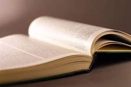 Miércoles de Literatura, poesía y diálogo: Susurros de Luna Nueva