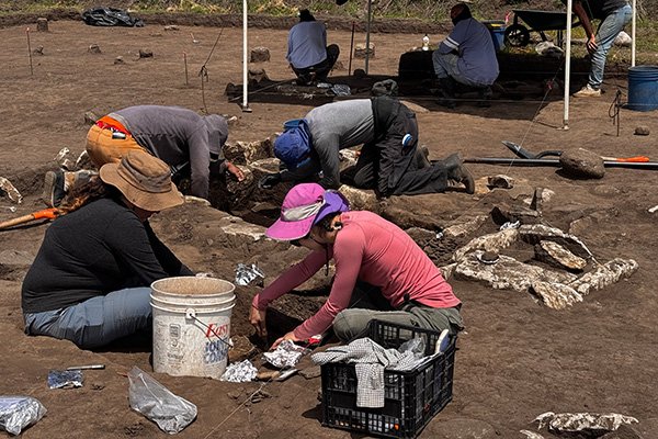 Ciclo de conferencias Atisbos al Pasado