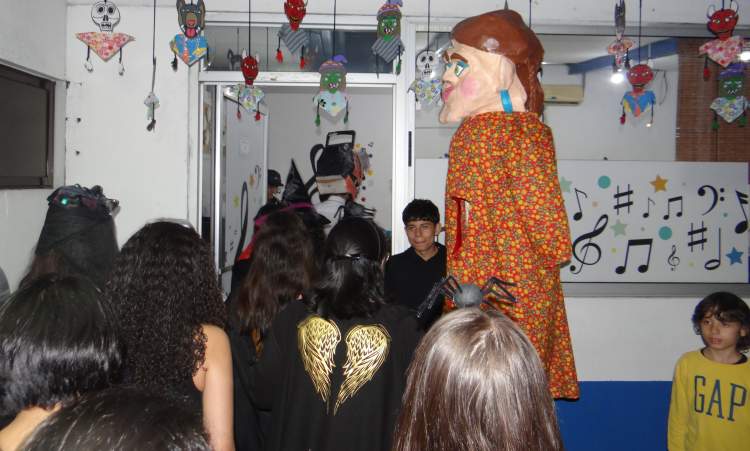SINEM Pavas | Pasacalles por el Día Nacional de la Mascarada