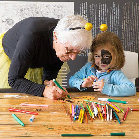 Avós e netos: enfeites com história